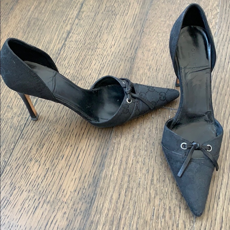 Vintage Gucci D’orsay Heels -Gucci Logo
